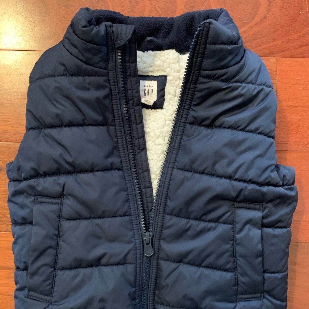 Gap Puffer Vest